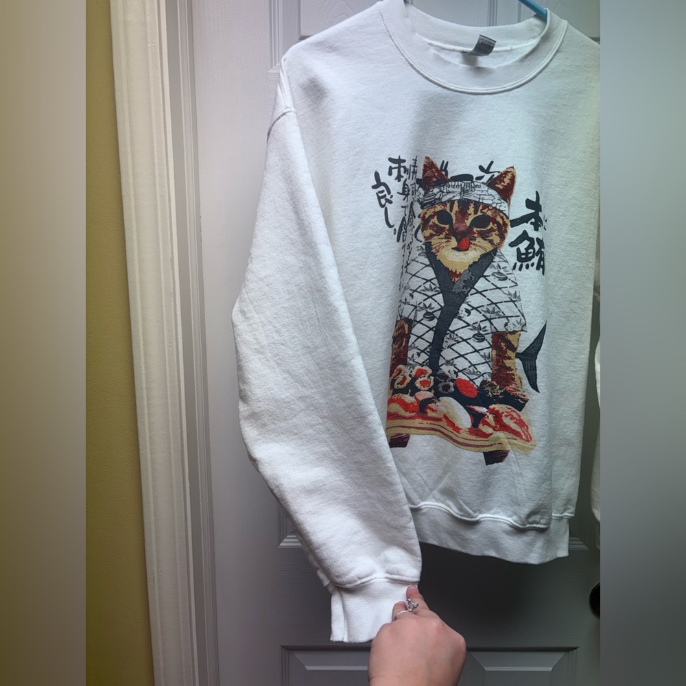White Graphic Cat Sweatshirt | Japanese Art Print | Size M - Picture 4 of 8